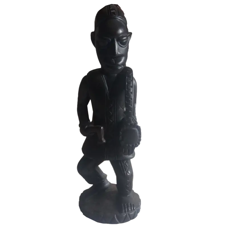 ERE ONILU/STATUE OF DRUMMER